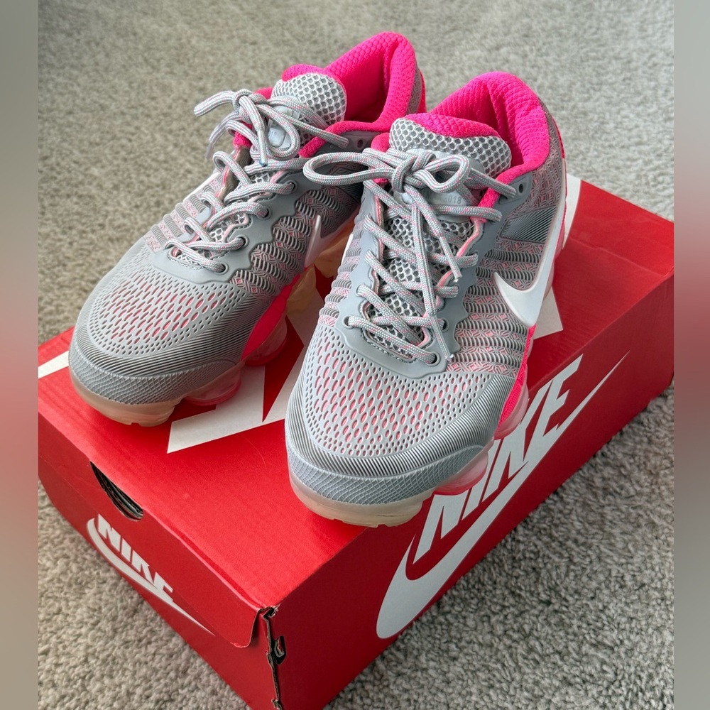 Nike air vapormax sneakers shoes pink gray 7